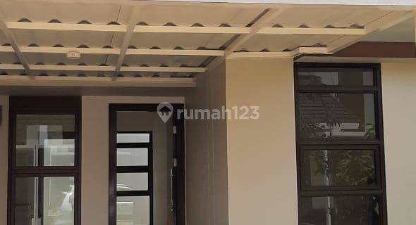 Dijual Rumah Minimalis Cantik Siap Huni di Podomoro Park 1