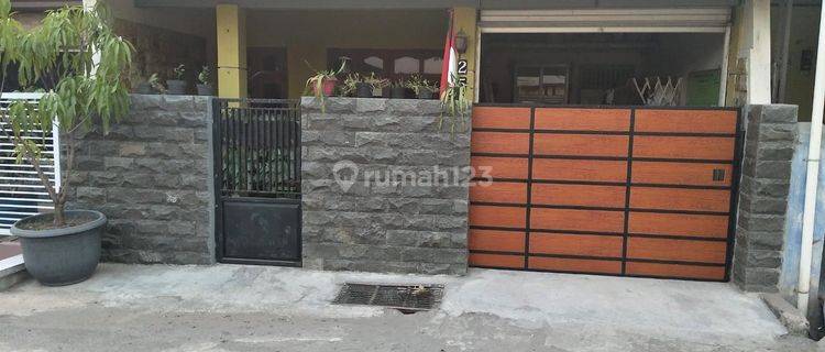 Dijual Rumah di Jl. Flamboyan 2, Cirebon 1