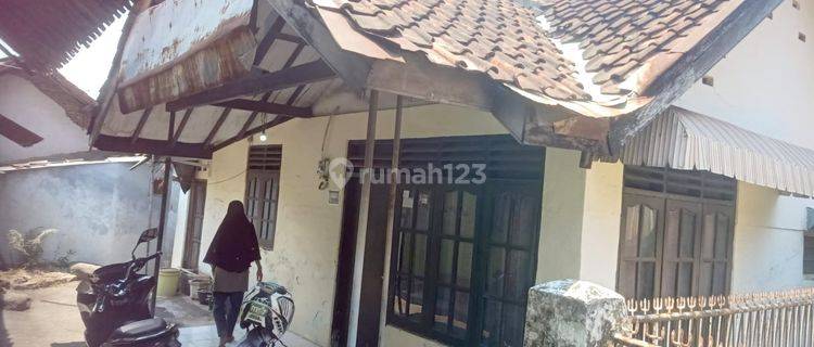 Dijual Rumah di Karang Malang, Jl. Sunyaragi Sebrang Masjid Al Jumhur No. 90, Cirebon 1