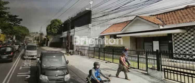 RUMAH / BANGUNAN MANGKU JLN TENTARA PELAJAR 1