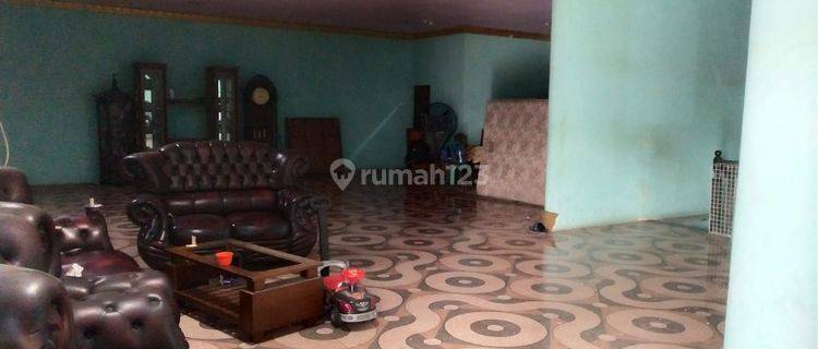 Rumah Gudang Ruang Usaha Pinggir Jalan Cut Mutia Jual Cepat 1