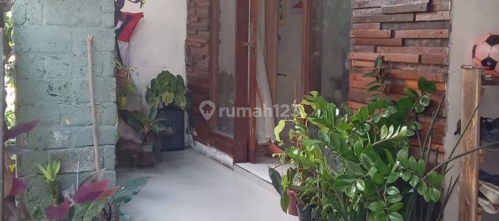 (35). Rumah Area Kuta Dengan Dapur Dan Garasi Lokasi Nyaman 1