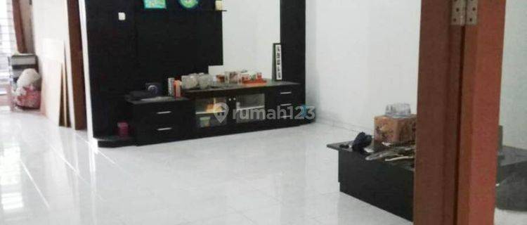 Jual Rumah 2 Lantai Paling Recommended Di Taman Holis Indah, Bandung 1