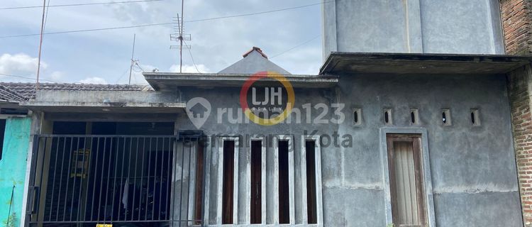 Ready-to-Occupy House in Terban Indah Housing Complex - Kudus 1