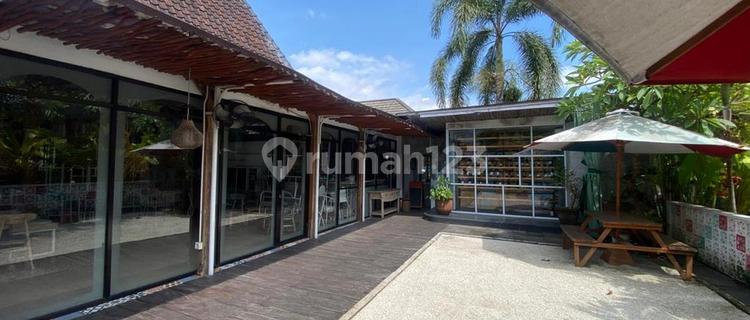 Perfect Location For Your Business Ex Restaurant For Leasehold 8 Years In Batu Bolong, Canggu 1