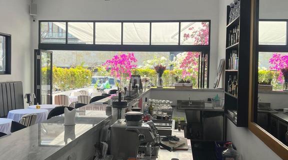 Cafe & Restaurant For Sale Premium Location In Canggu 1