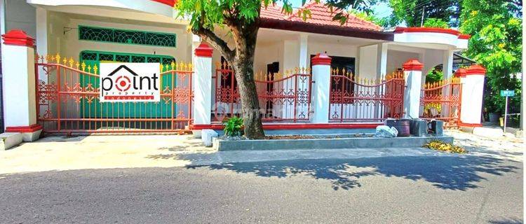  Rumah Bagus Semi Furnished Dekat Rs JIH di Baturan, Colomadu 1