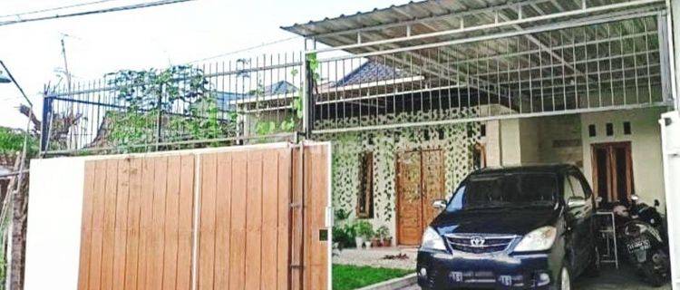 Rumah Bagus Siap Huni Letak Strategis Nyaman 1