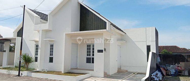 Rumah Baru Bagus Siap Huni SHM di Ngawen 1
