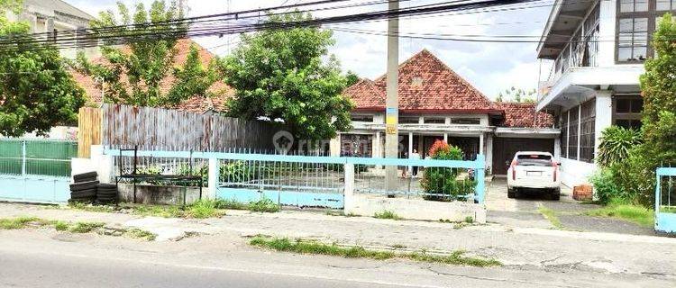 Rumah + Ruang Usaha Pinggir Jalan Dan Strategis 1