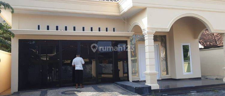 Rumah Jual Di Pahoman 1