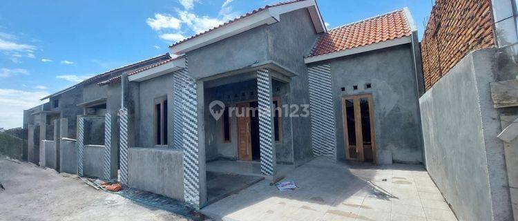 Rumah 6 Unit Proses Finishing Dekat Kampus Ums 1