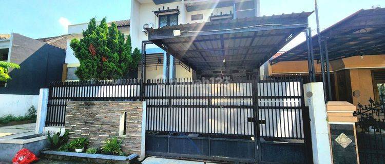 Rumah Bagus 2 Lt Furnish Dekat Luwes Kartasura 1