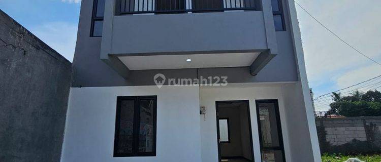 Rumah 2 Lantai Di Cibubur Jakarta Timur  1