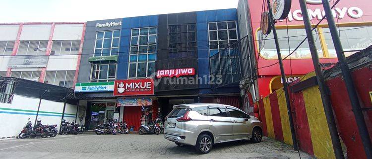 Ruko Komersil 3 Lantai Di Jl Ciledug Raya Petukangan Utara Jakarta Selatan Lt 136m2 Cash Only 1