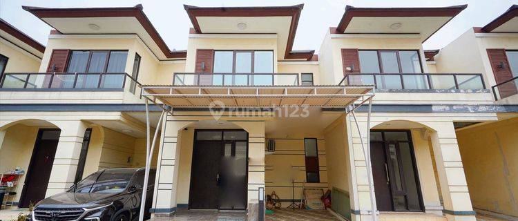 Rumah Cantik 2 Lt Hadap Selatan dekat Cikupa Plasa Siap KPR J17023 1