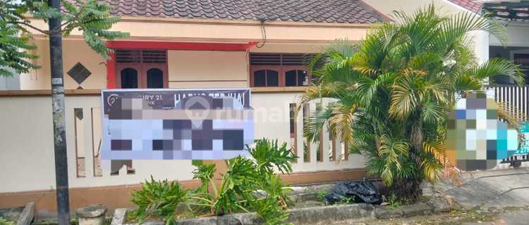 Jual Cepat Harga Terjangkau Rumah 1,5 Lantai di Citra 1 Jakarta Barat  1