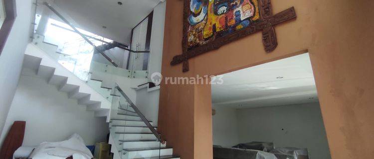 For Rent At Intercon Kebon Jeruk 2 Floor 3 BR Semi Furnished Ma01 1