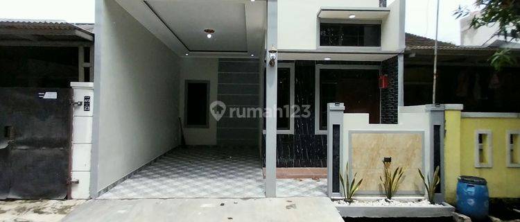 Rumah Baru Cantik siap Huni depan Taman Fasum 1