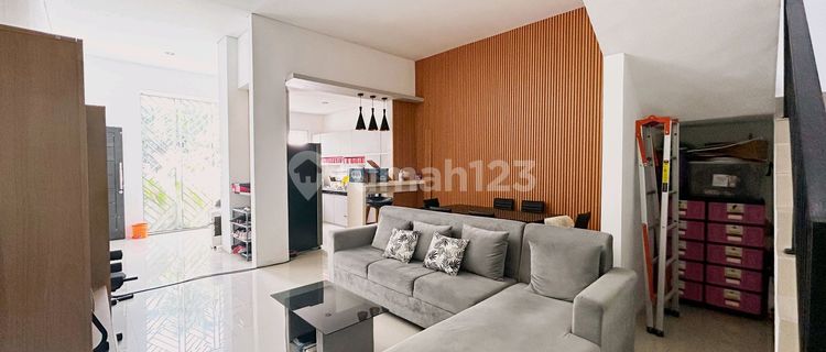 Ready-to-Live Modern House Fully Furnished 1