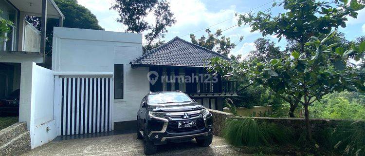 Rumah Villa View Sangat Bagus, Tanah Luas, Awiligar Sayap Dago 1