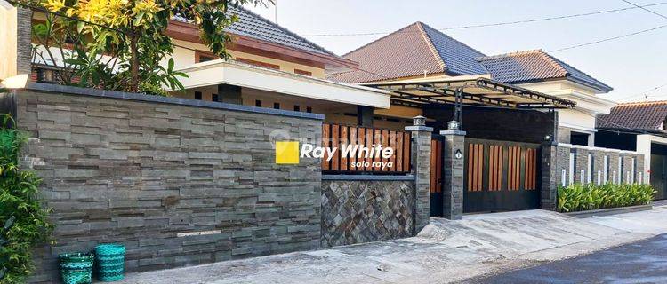 Dijual Rumah di Sumber, Banjarsari, Surakarta 1