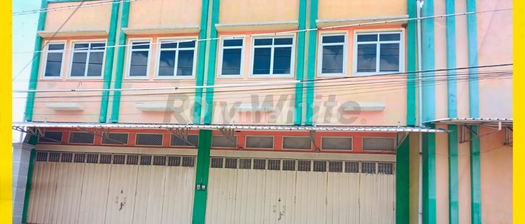 Ready-to-Use 2-Story Shophouse in Solo Baru, Suitable for Warehouse / Business 1
