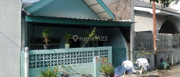 Dijual Rumah Mungil di Lojiwetan Pasar Kliwon Tengah Kota Solo 1