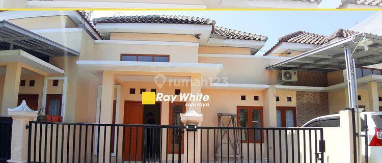 Rumah Bagus Siap Huni Harga Murah Lokasi Gedongan Colomadu 1