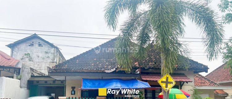 Rumah Siap Huni Lokasi Tengah Kota Klaten Hanya 1 Menit Ke Stasiun 1