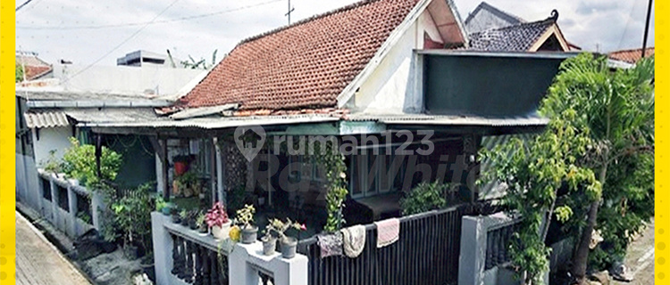 Rumah Hook di Krobokan Semarang Akses Jalan Lebar Siap Pakai 1