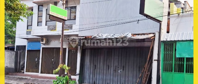 For Rent: Shop House in Pasar Kliwon Solo, Suitable for Business / Office 1