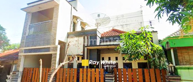 Nice Ready-to-Occupy 2-Story House Location Banyuanyar Banjarsari Solo 1