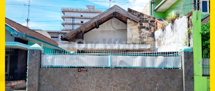 For Sale House in Pasar Kliwon, Surakarta 1