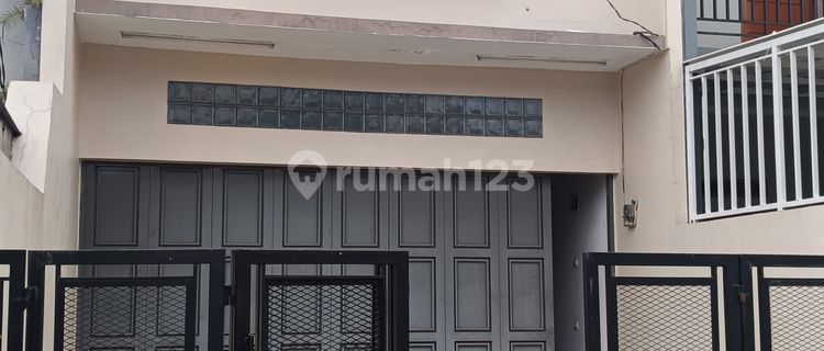 RUKO STRATEGIS TENGAH KOTA 3 LANTAI SIAP PAKAI DI TURANGGA BANDUNG 1