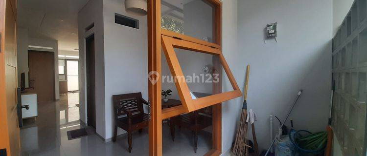 RUMAH NYAMAN MINIMALIS SEMI FURNISHED SIAP HUNI DI SETRASARI BANDUNG 1