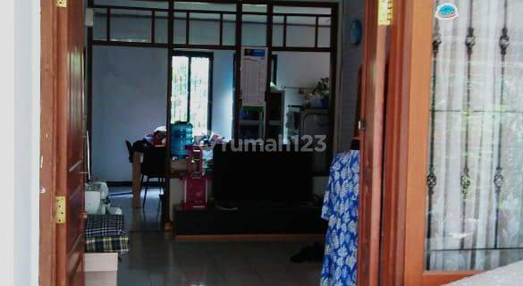 Rumah Bagus Nyaman Terawat 2 Lantai Siap Huni Di Cikutra Bandung 1