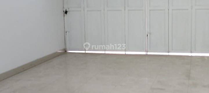 RUKO STRATEGIS 2 LANTAI COCOK UNTUK SEGALA USAHA SIAP PAKAI DI KOTA BARU PARAHYANGAN KBP BANDUNG 1