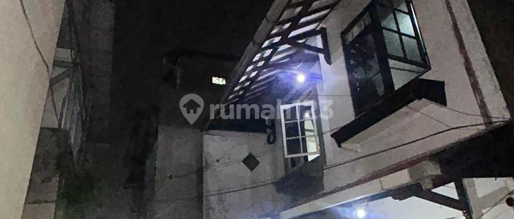 RUMAH STRATEGIS MINIMALIS SIAP HUNI DI SAYAP GATOT SUBROTO BANDUNG 1