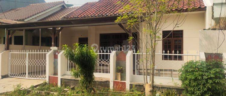 Disewakan Rumah Siap Huni Di Harapan Indah 1 Bekasi  1