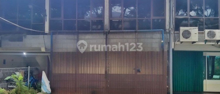 For Rent 2-Storey Shop House in Puri Anjasmoro Area, Semarang 1