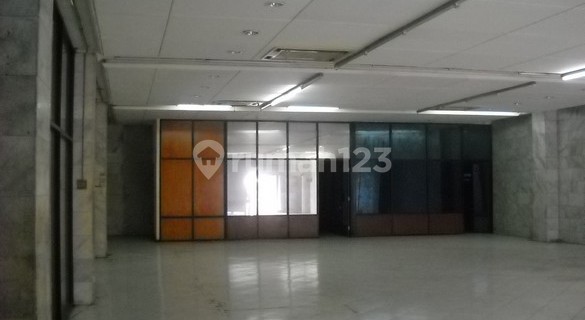 Disewakan Ruang Usaha 2 Lantai Di Jl. Imam Bonjol Semarang. Letak Komersial. Dekat Pelabuhan. Dekat Bandara. Dekat Stasiun Kereta Api. 1