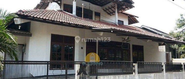 Rumah 2 Lantai Bagus, Kamar Tidur 6, Carpot Luas Bisa 5 Mobil,  Hanya 3 Menit Ke Jalan Sudirman Semarang 1