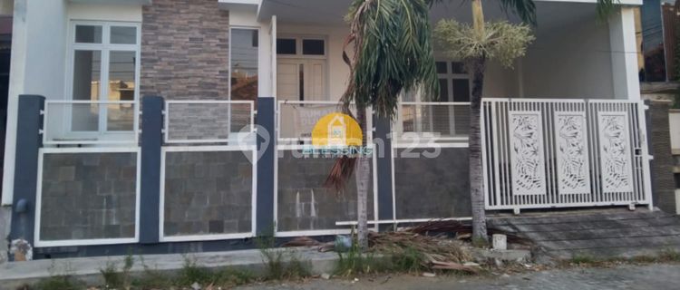 For Sale Nice House Flood-Free Near Airport, Near Harbor, Near School, Near Place of Worship, Near Traditional Market 1