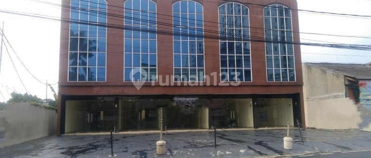 New Beautiful Ready-to-Use Shop House at Attractive Price in Pesanggrahan Bintaro 1