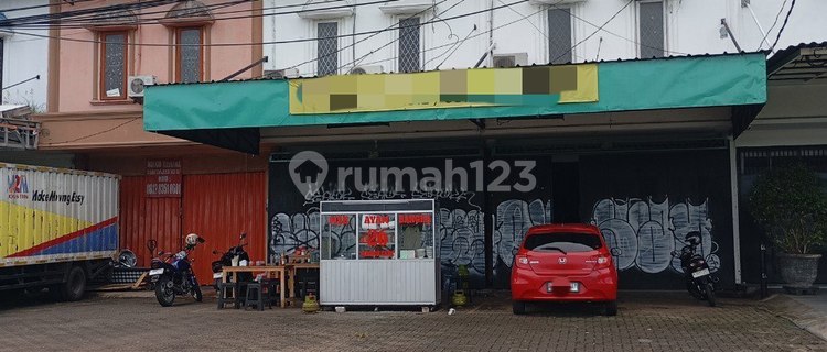 2.5-Story Ready-to-Use Adjacent Shop House in Pondok Cabe 1