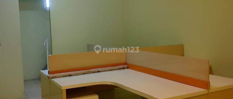 Dijual Ruko Furnished 3 Lantai Termurah di Tomang Raya 1