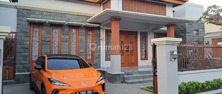 Istimewa Rumah Baru Tengah Kota Jogja Utara Mandala Krida 1