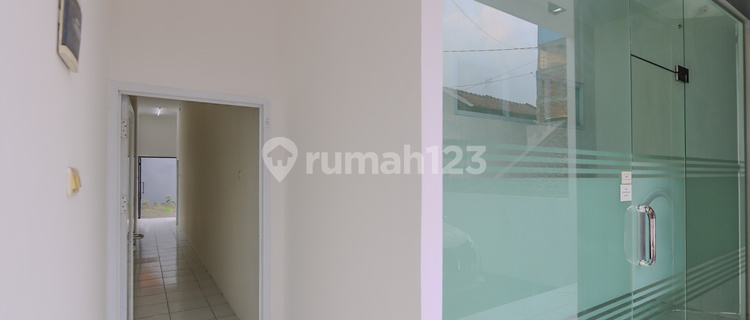 STRATEGIC SHOPHOUSE, NEAR SURAPATI CORE, SUCI, PADASUKA, SUITABLE FOR CAFE, RESTAURANT, OFFICE 1