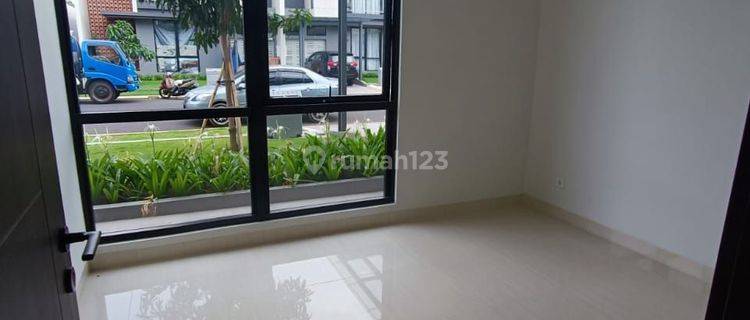 Rumah 2 Lantai Di Komplek Premium Summarecon 1